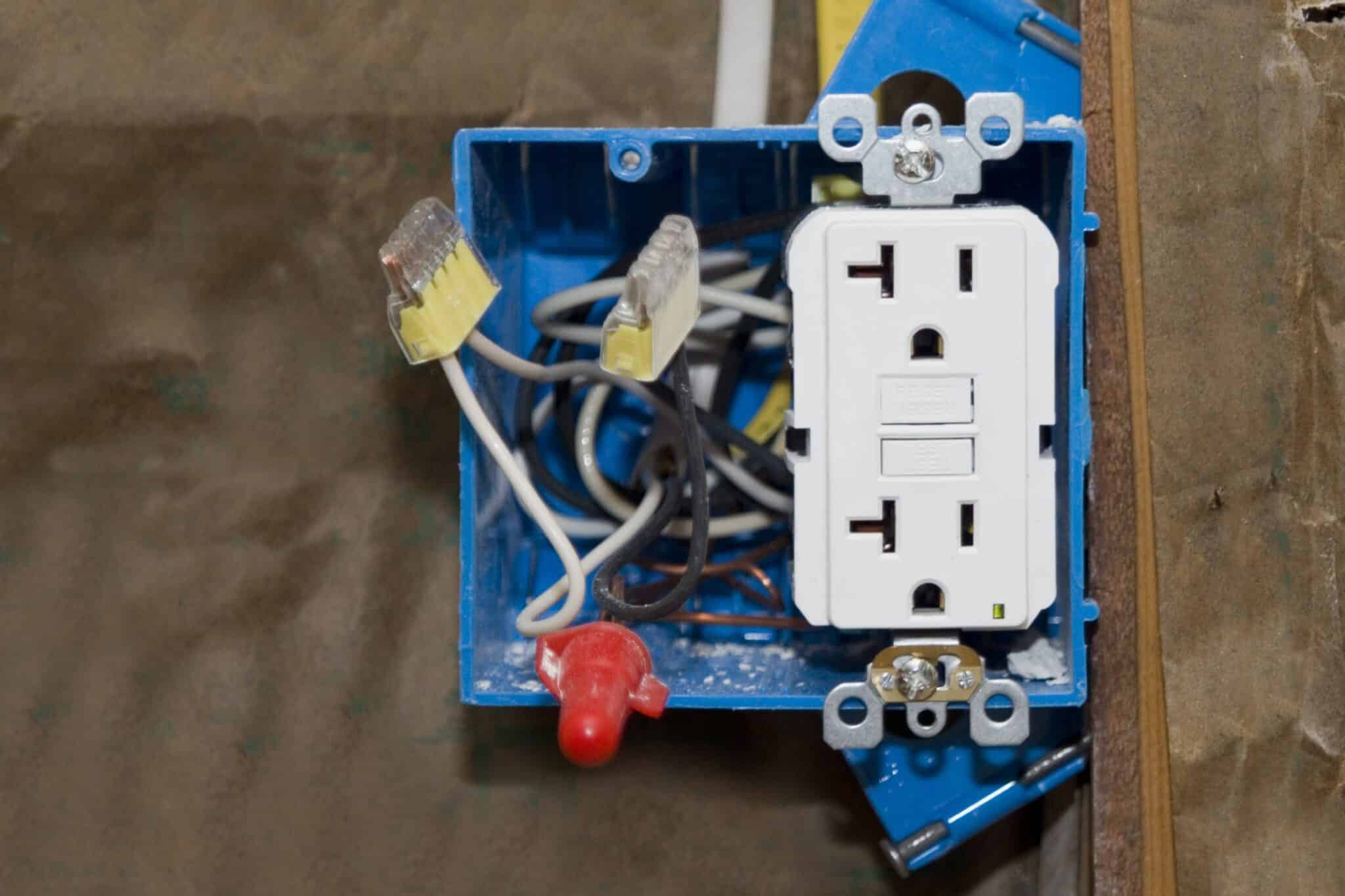 Common mistakes, Installing GFCI Outlets.